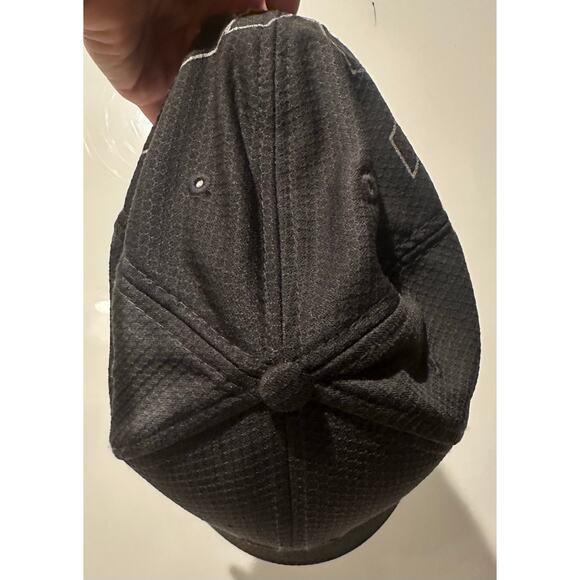 Official New Era 2018 Boston Red Sox World Series Champs On-Field Hat Black MLB - Picture 8 of 8